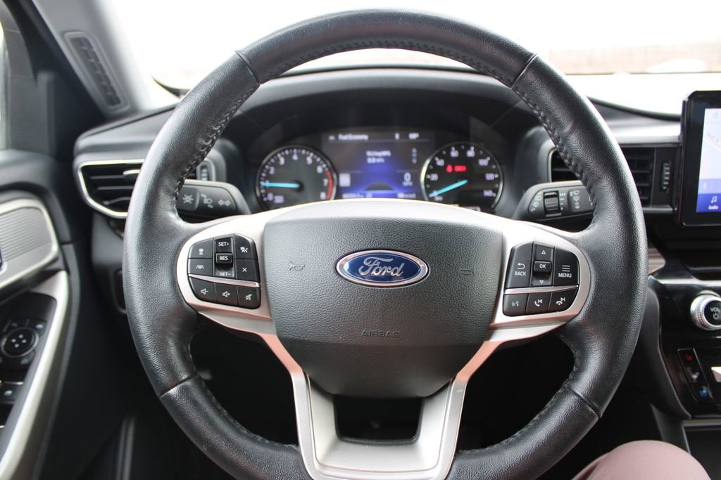 Used 2023 Ford Explorer Limited image 41