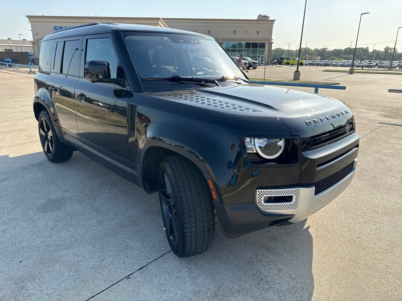 Used 2020 Land Rover Defender 110 S AWD/4WD image 18
