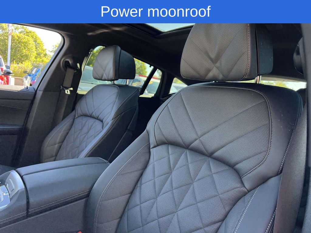 Used 2024 BMW X6 M60i w/ Executive Package image 18
