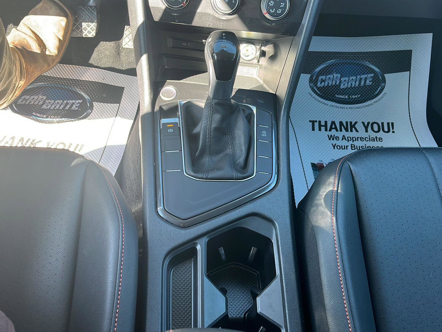 Used 2024 Volkswagen Tiguan Wolfsburg Edition image 22