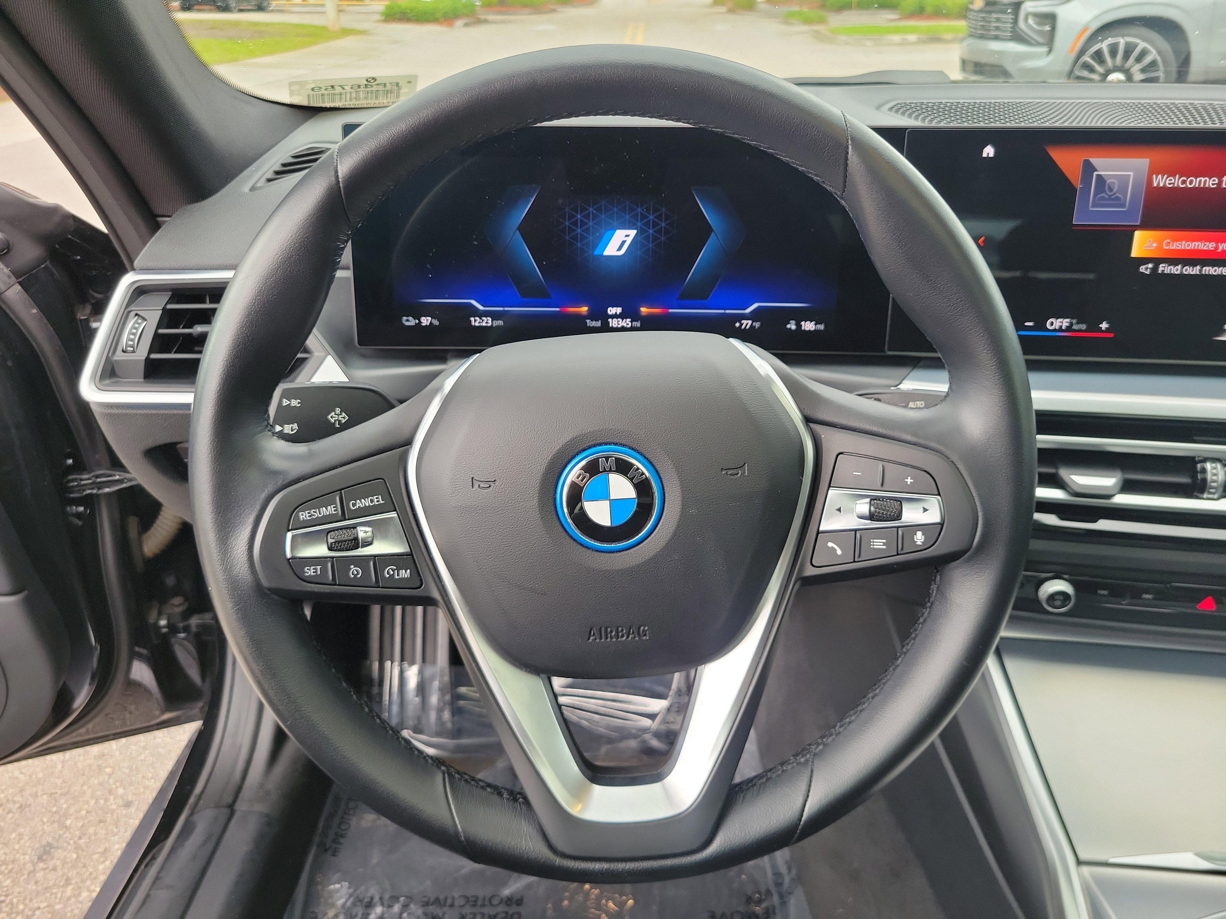Certified 2023 BMW i4 eDrive35 w/ Parking Assistance Package image 23