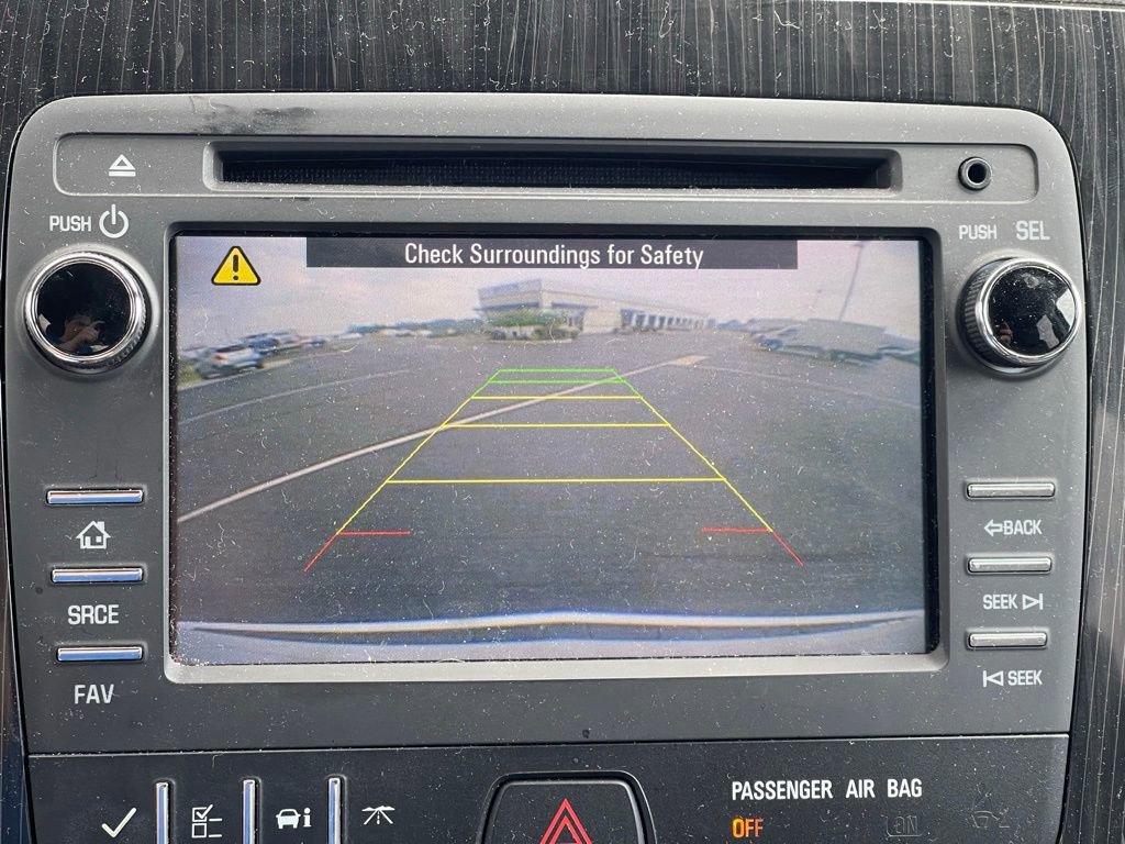 Used 2016 Chevrolet Traverse LT w/ Style and Technology Package FWD image 13