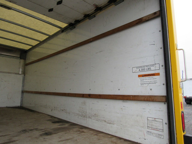 Used 2022 Ford E-350 and Econoline 350 Super Duty RWD image 18