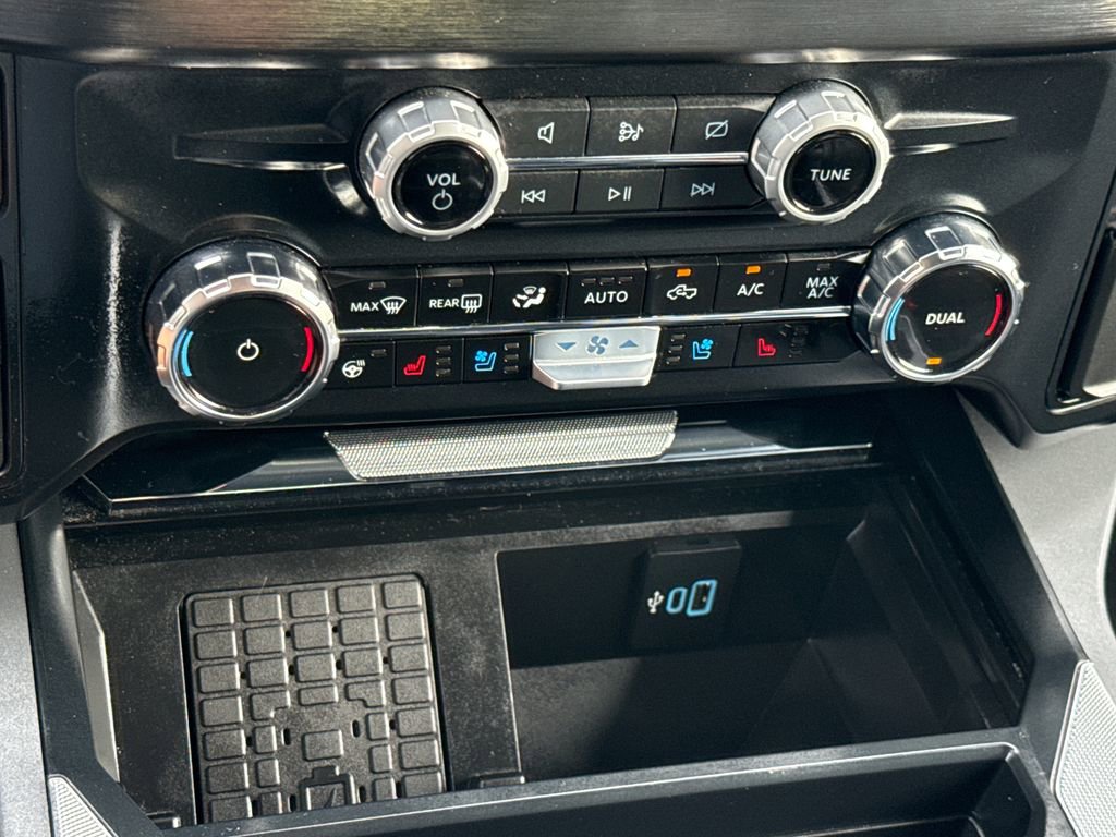 Used 2024 Ford F250 Lariat w/ Lariat Ultimate Package image 24