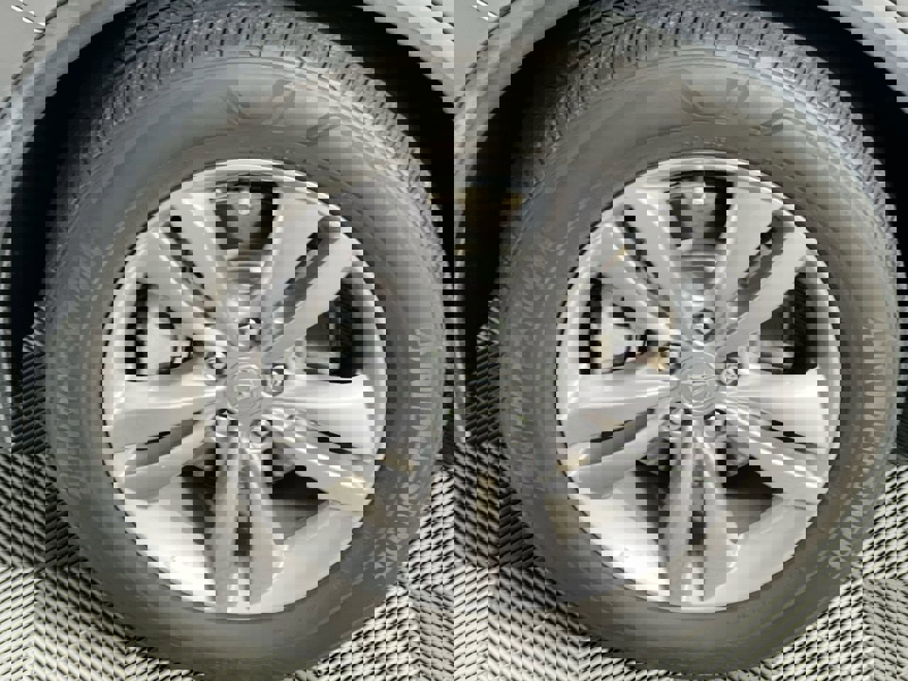 Used 2022 Acura MDX FWD image 11