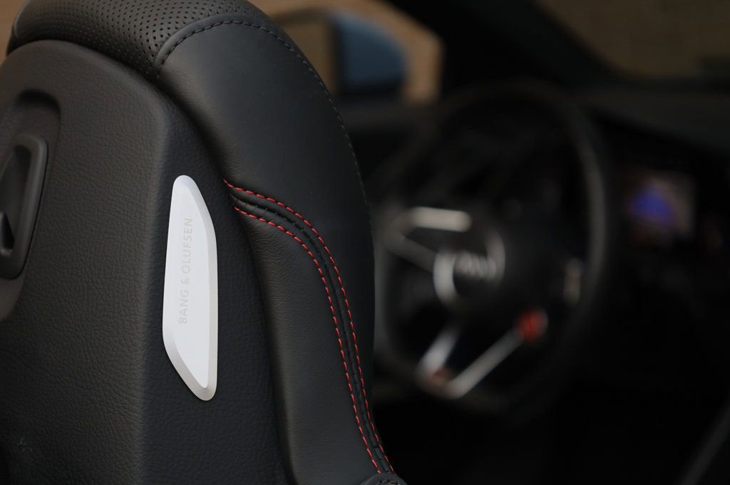 Used 2020 Audi R8 V10 w/ Carbon Exterior Package image 19