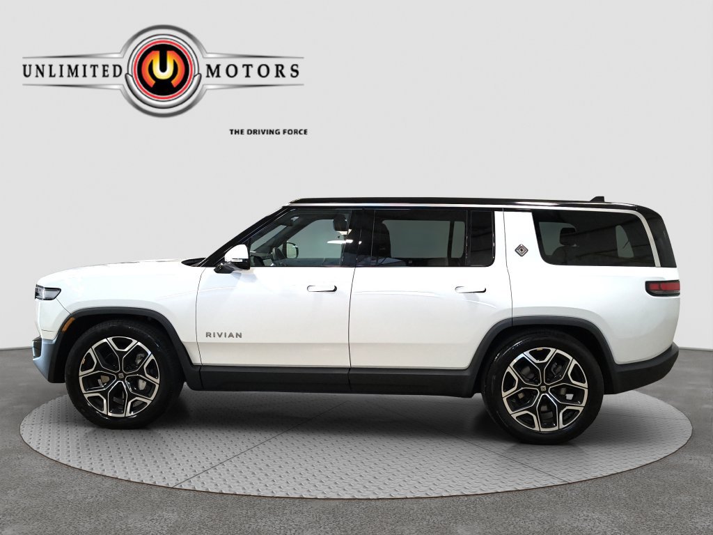 Used 2025 Rivian R1S Adventure Dual AWD/4WD image 30