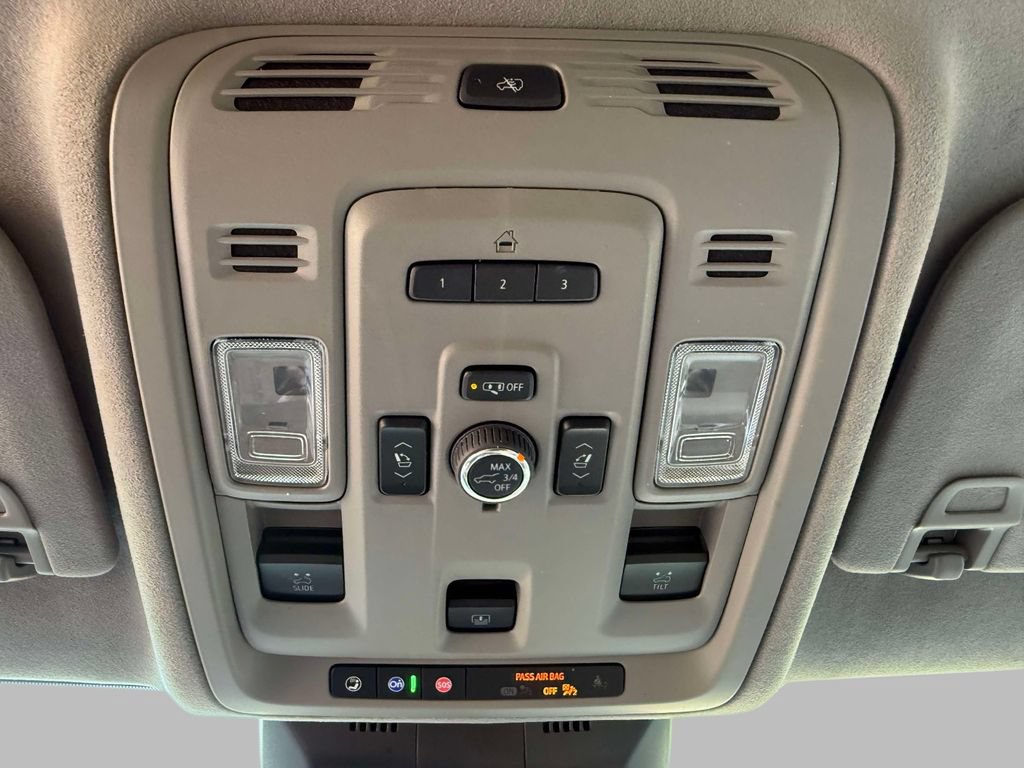 Used 2023 Cadillac Escalade Sport Platinum AWD/4WD image 31