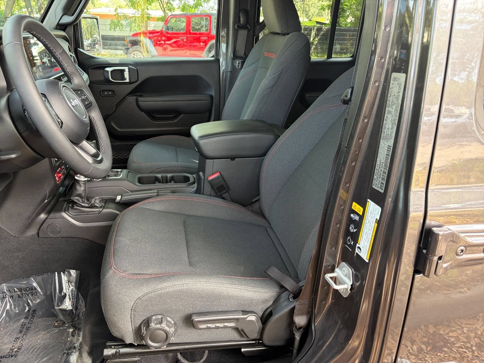 Used 2026 Jeep Wrangler Unlimited Rubicon AWD/4WD image 21