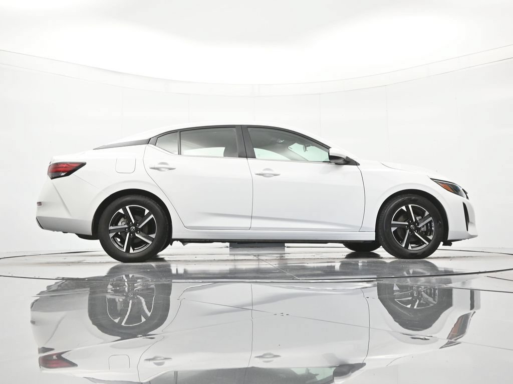 Used 2024 Nissan Sentra SV FWD image 39