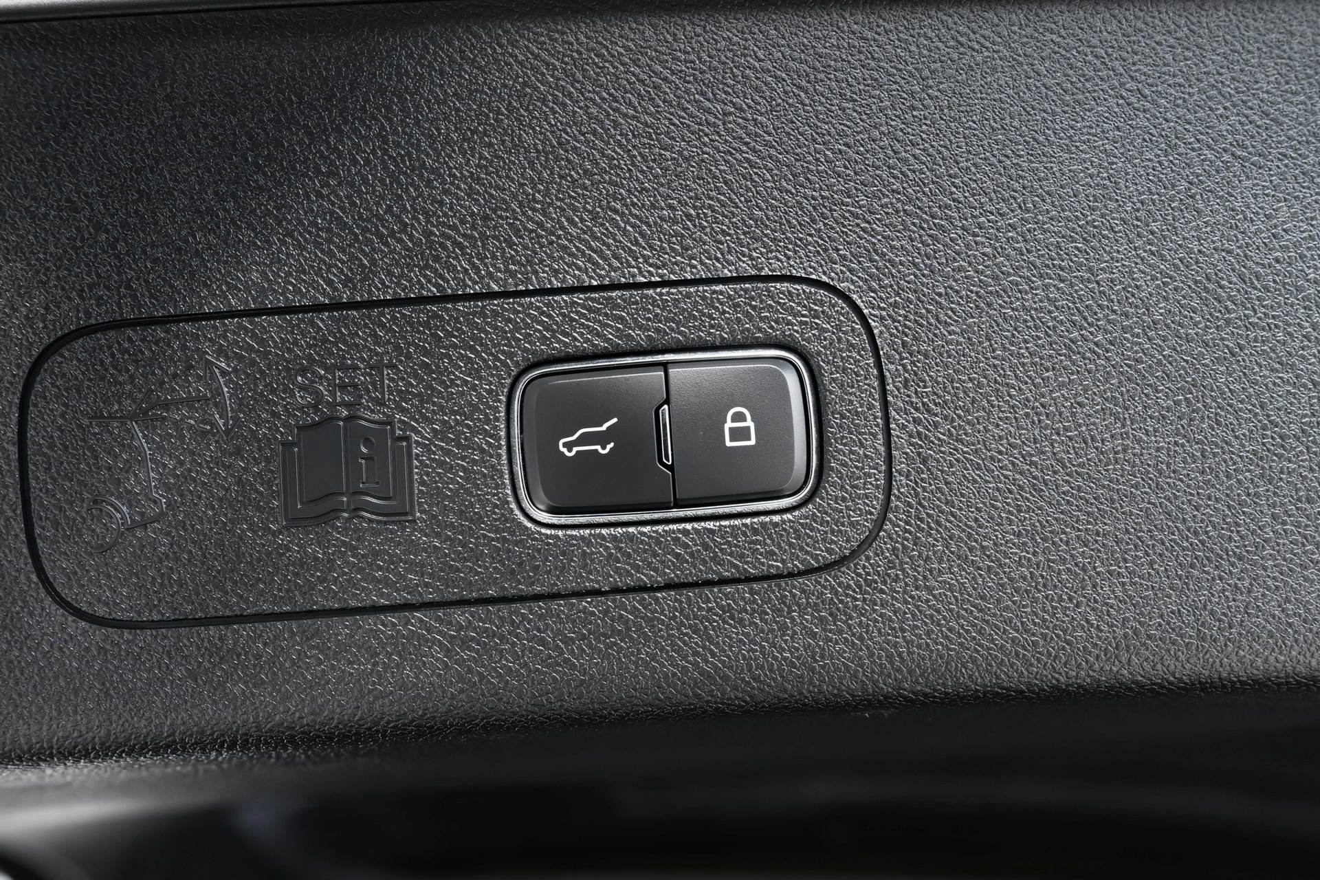 Used 2024 Lincoln Aviator Reserve image 42