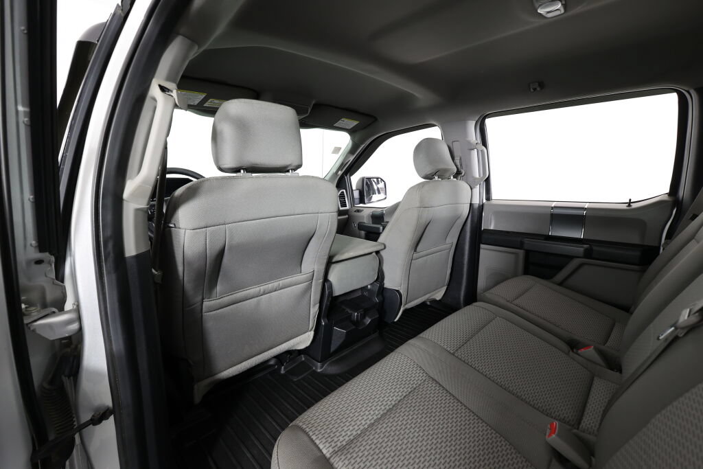Used 2016 Ford F150 XLT w/ Equipment Group 302A Luxury AWD/4WD image 14