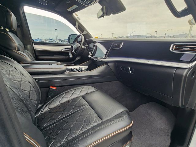 Used 2022 Jeep Grand Wagoneer Series III image 21