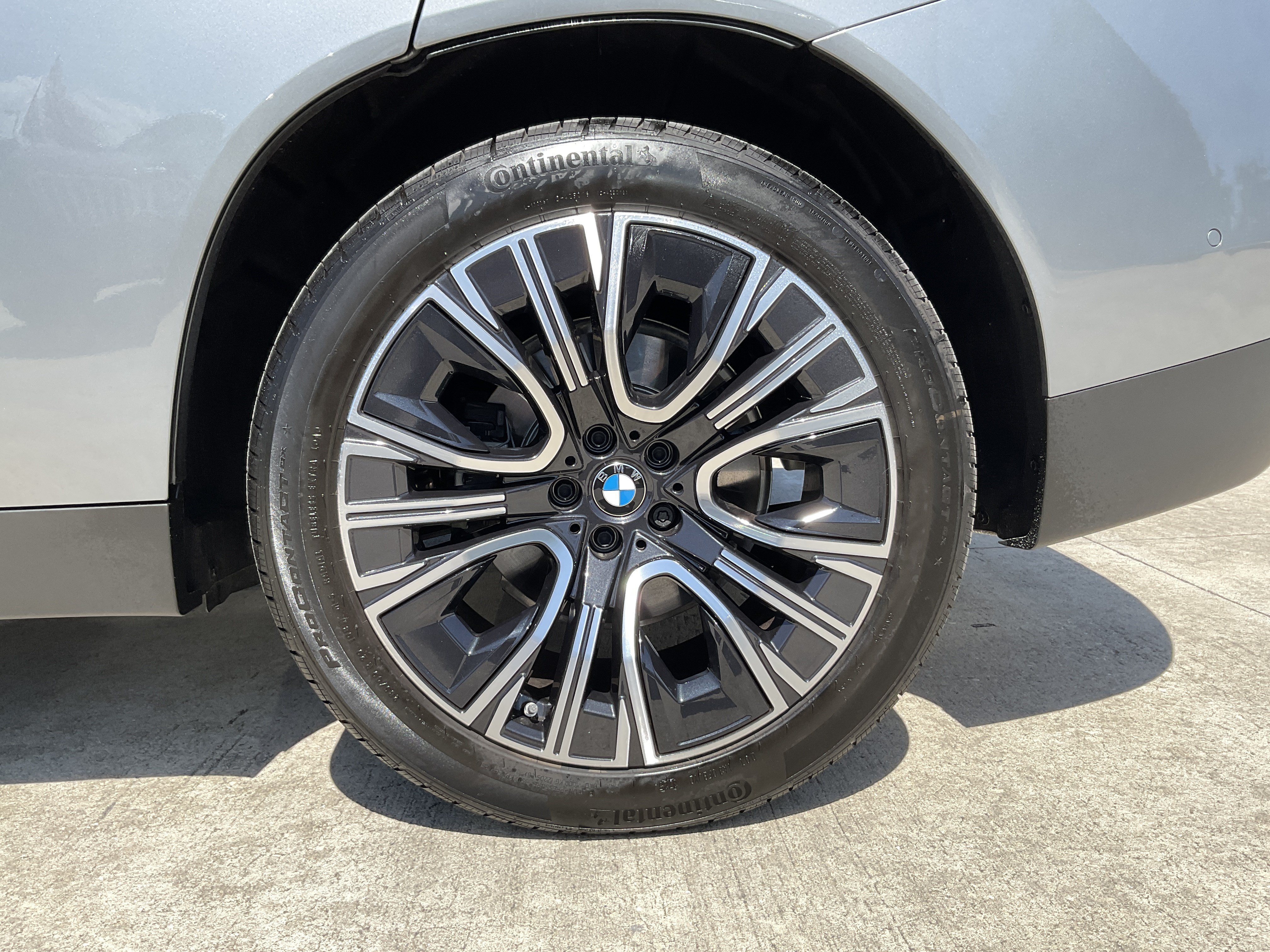 Used 2026 BMW X3 xDrive30i w/ Premium Package AWD/4WD image 7