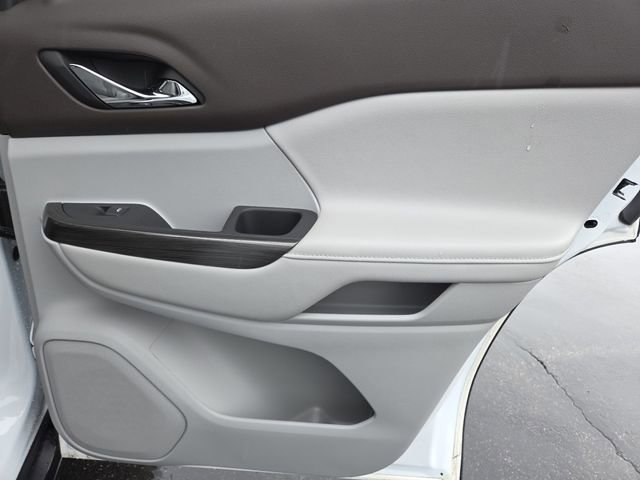 Certified 2023 GMC Acadia SLT w/ Technology Package image 31