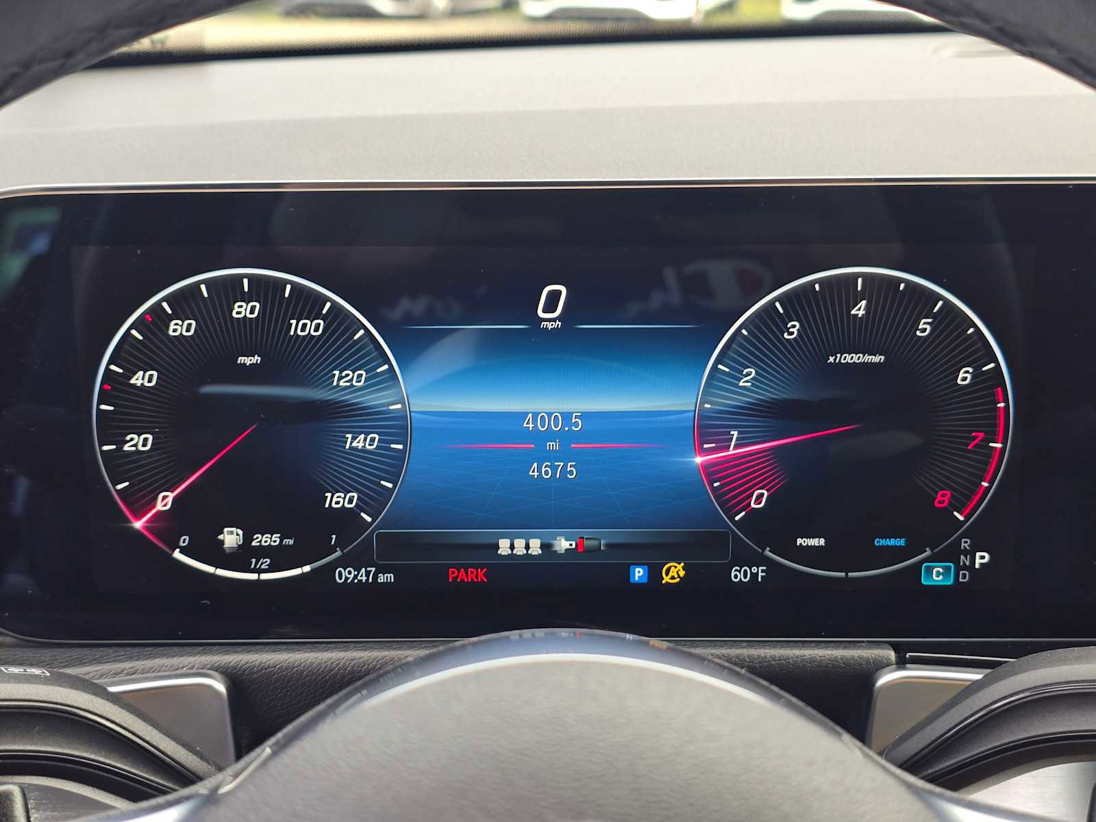 Used 2025 Mercedes-Benz GLB 250 4MATIC image 25