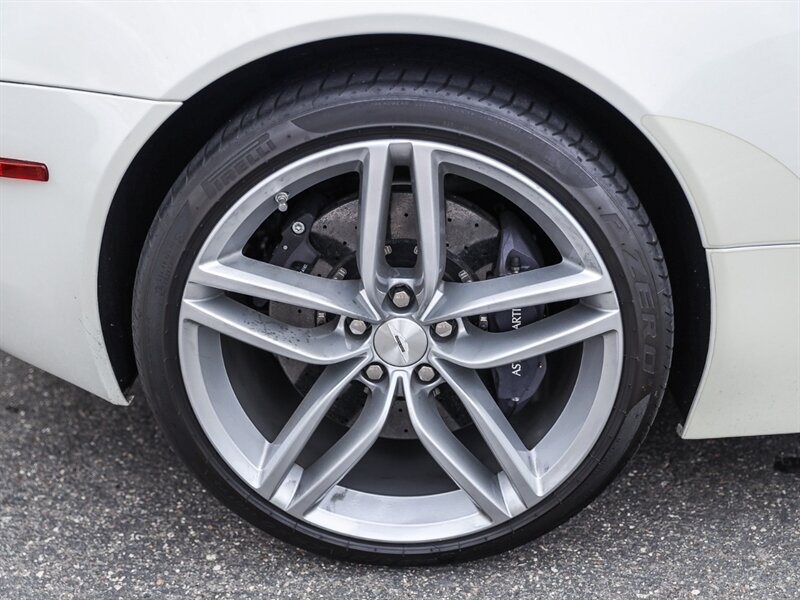 Used 2016 Aston Martin DB9 GT RWD image 19