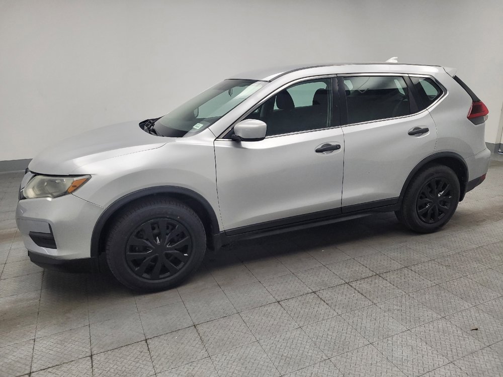 Used 2018 Nissan Rogue S FWD image 2