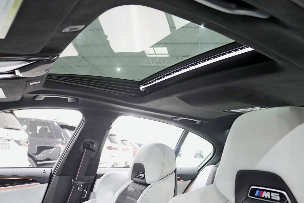Used 2023 BMW M5 w/ Competition Package AWD/4WD image 32