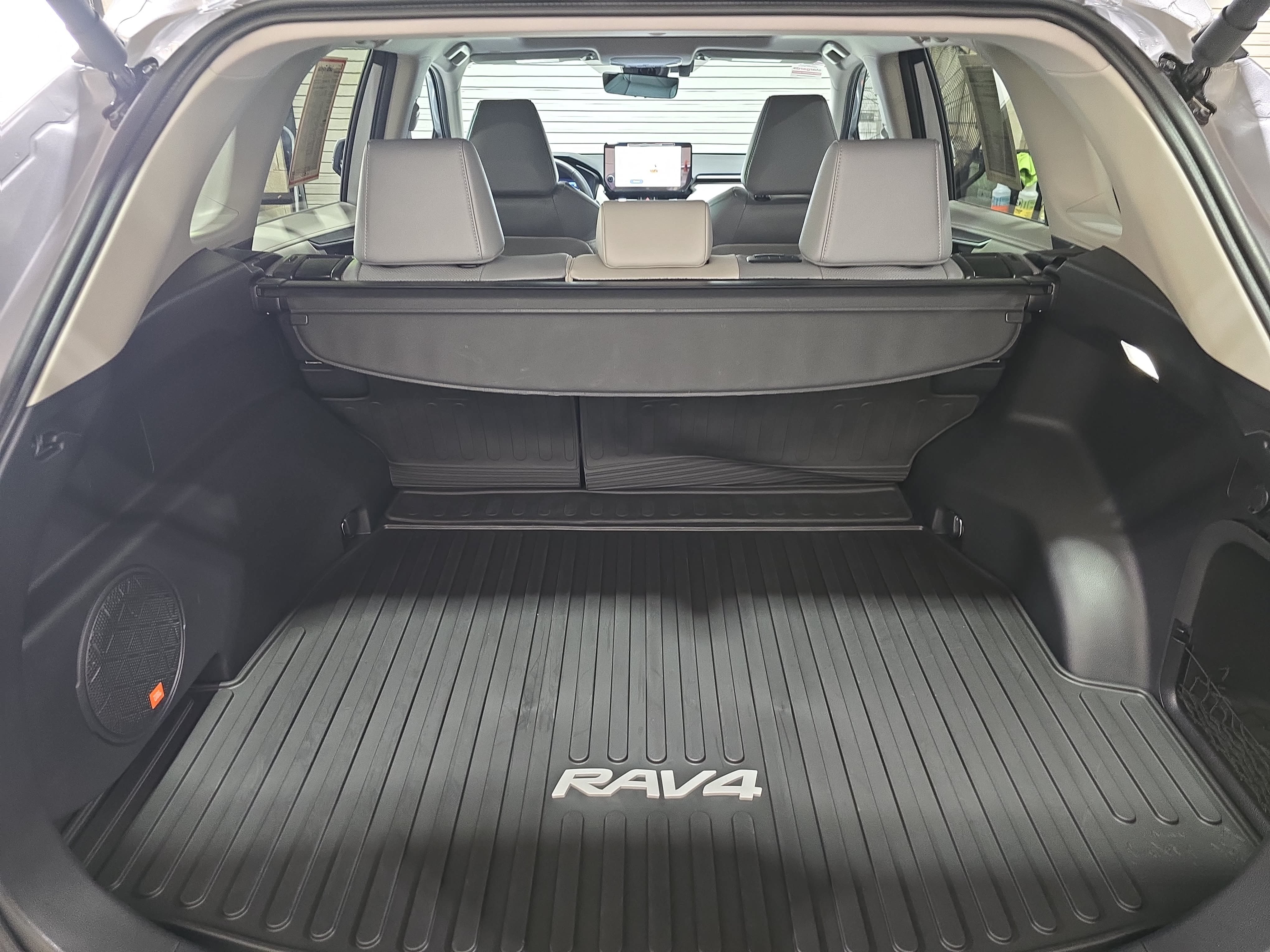Used 2024 Toyota RAV4 Limited w/ Advanced Technology Package AWD/4WD image 12