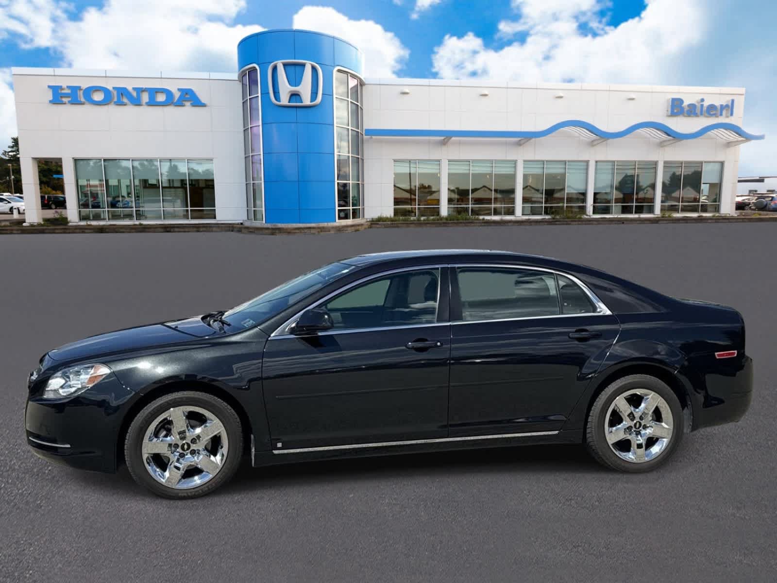 Used 2010 Chevrolet Malibu LT w/ Power Convenience Package FWD image 2