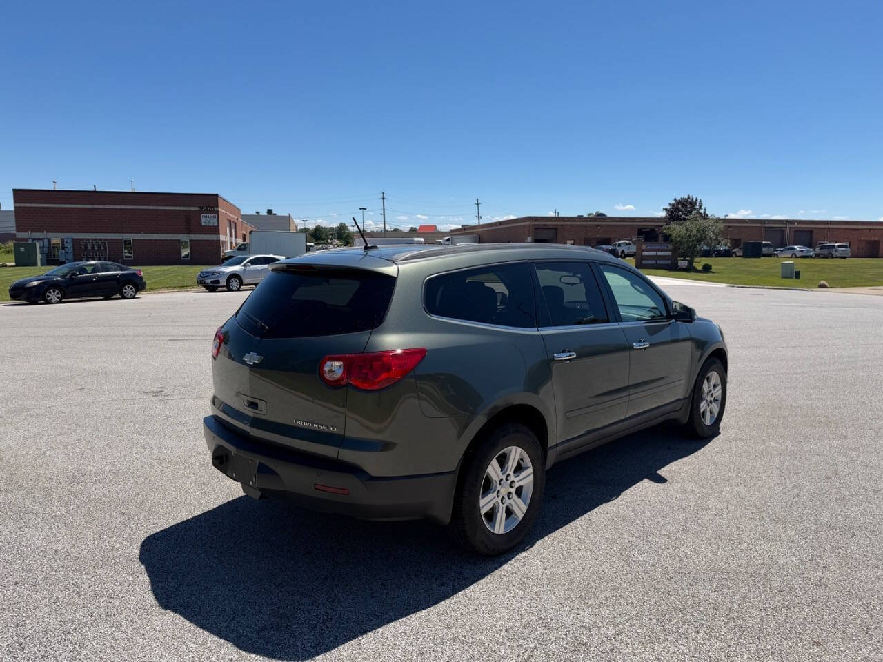 Used 2011 Chevrolet Traverse LT FWD image 5