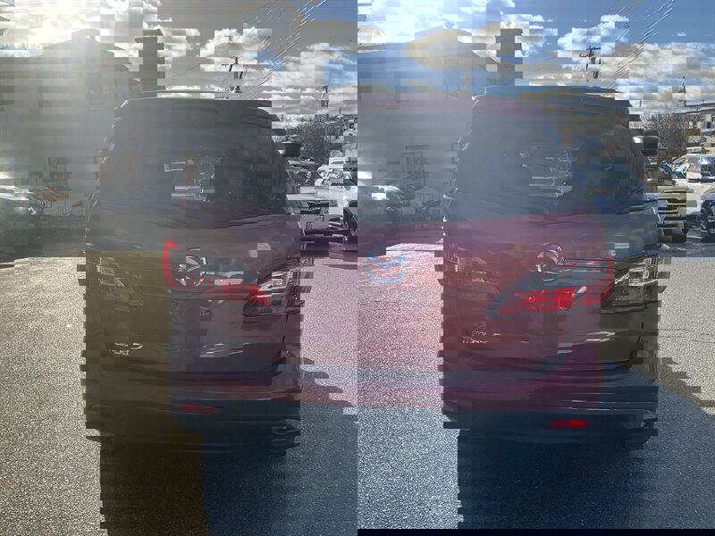 Used 2015 MAZDA MAZDA5 Sport image 6