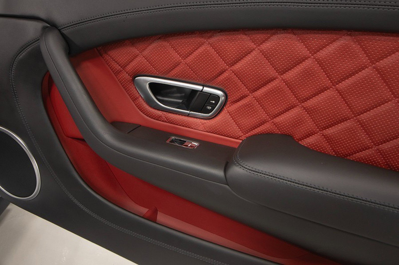 Used 2017 Bentley Continental GT V8 S image 39