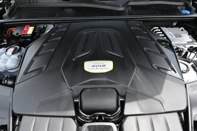 Used 2021 Porsche Cayenne Turbo S AWD/4WD image 17