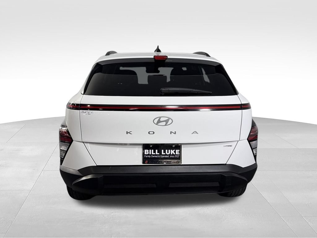 Used 2025 Hyundai Kona SEL AWD/4WD image 8