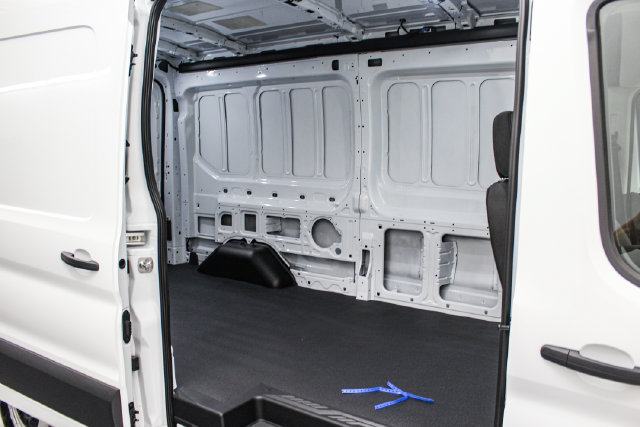 New 2027 Ford Transit 250 148 Medium Roof RWD image 12