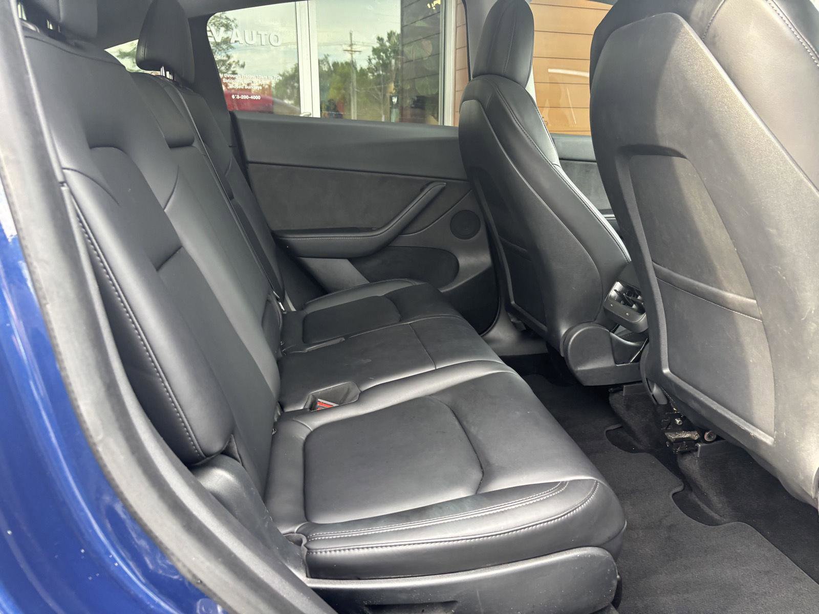 Used 2021 Tesla Model Y Long Range AWD/4WD image 15