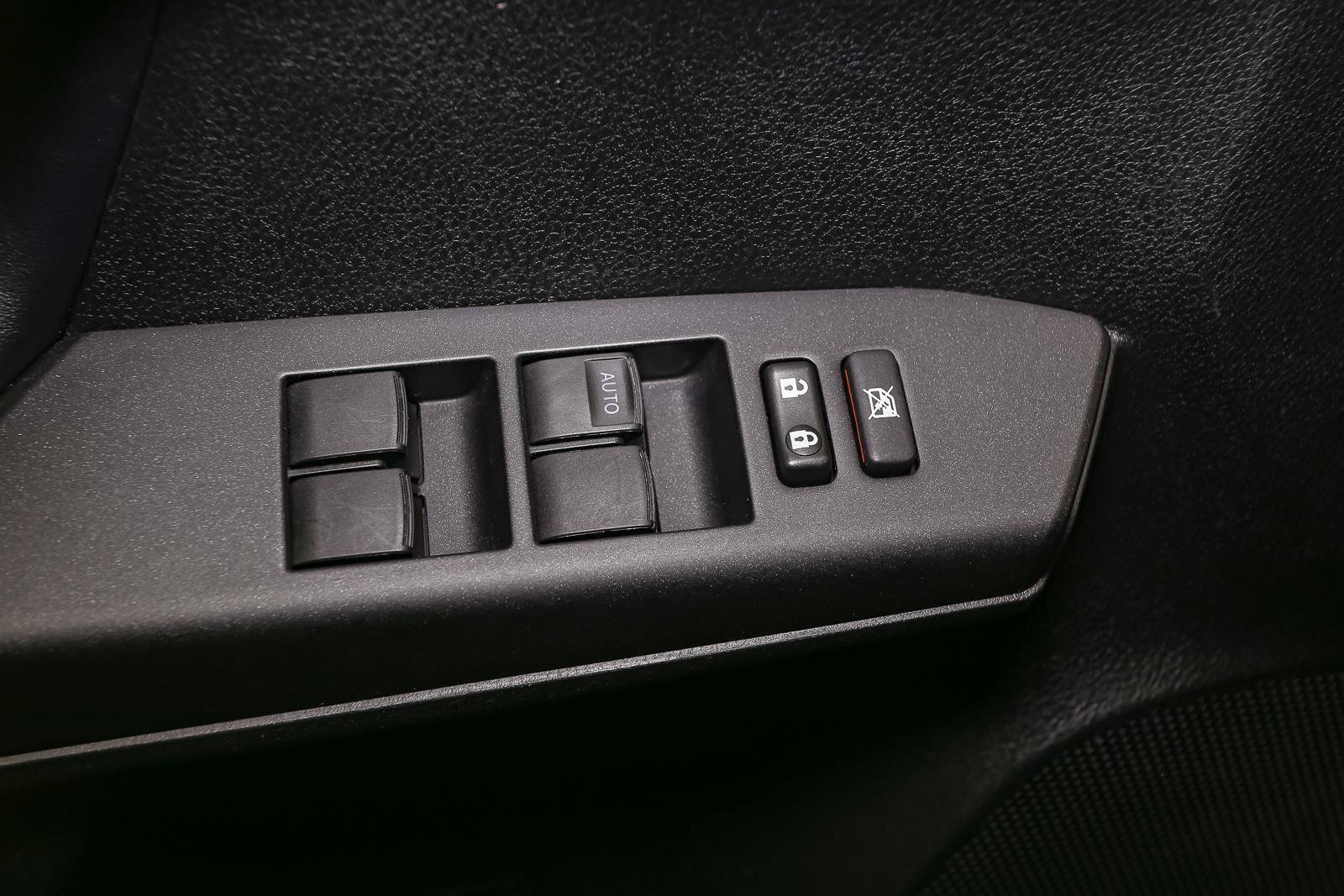 Used 2017 Toyota RAV4 XLE w/ Plus Special Value Package AWD/4WD image 41