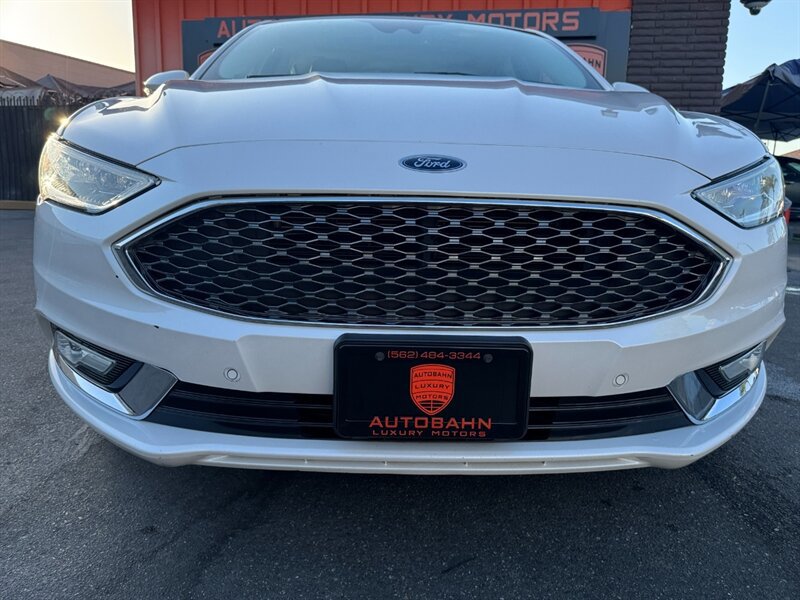 Used 2018 Ford Fusion Platinum FWD image 4