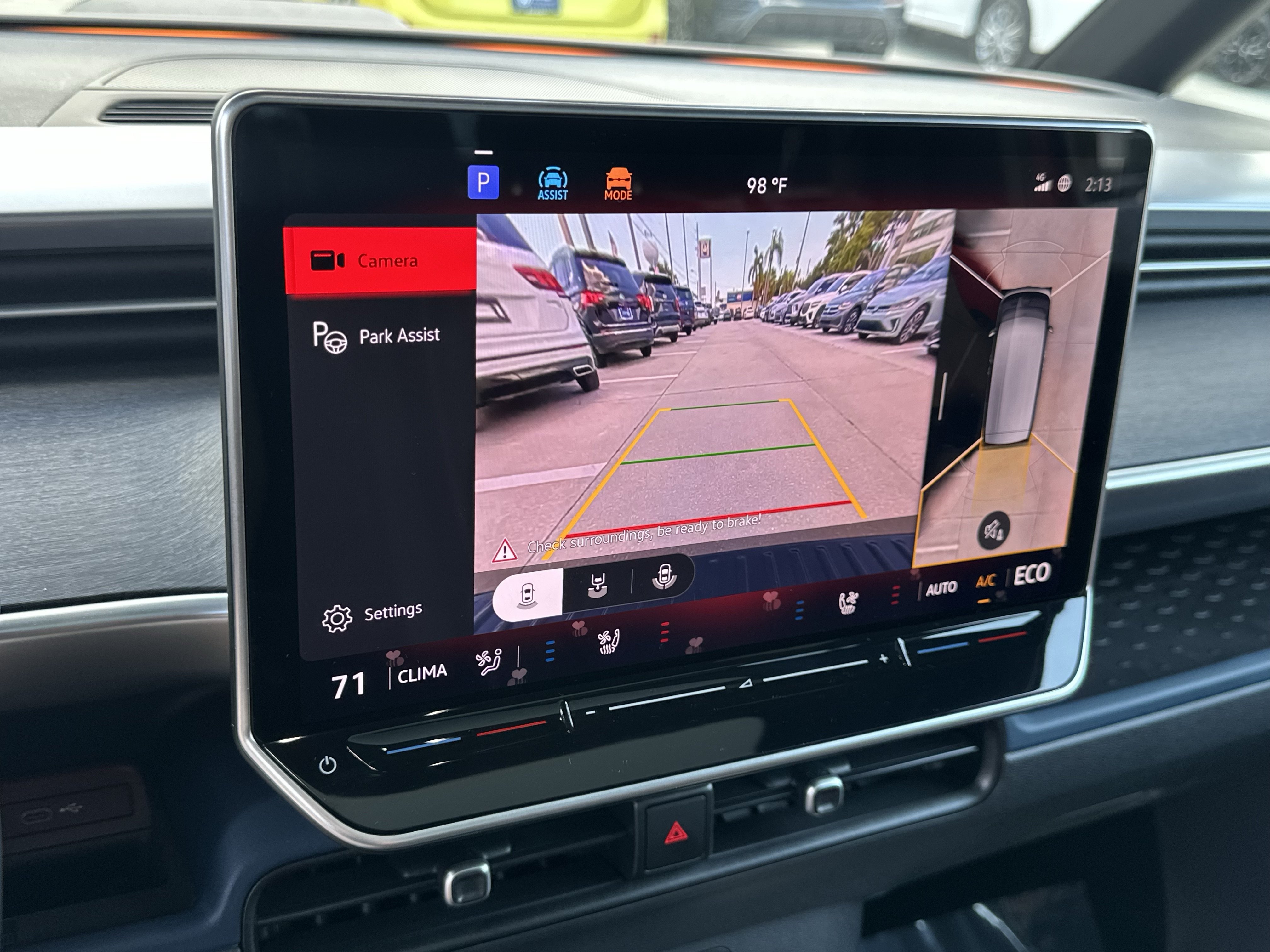 Certified 2025 Volkswagen ID. Buzz Pro S Plus AWD/4WD image 32