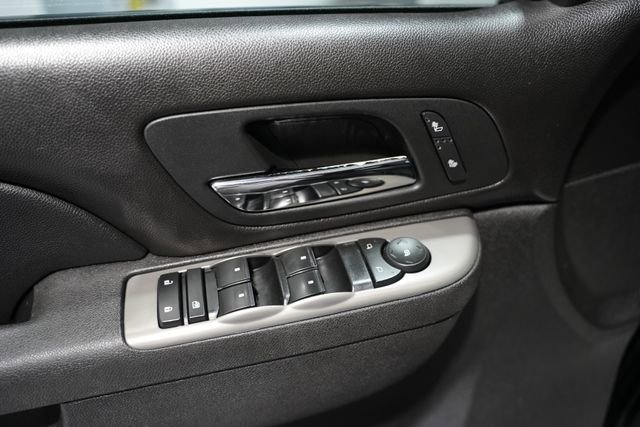 Used 2012 Chevrolet Avalanche LT w/ Suspension Package, Off-Road image 10