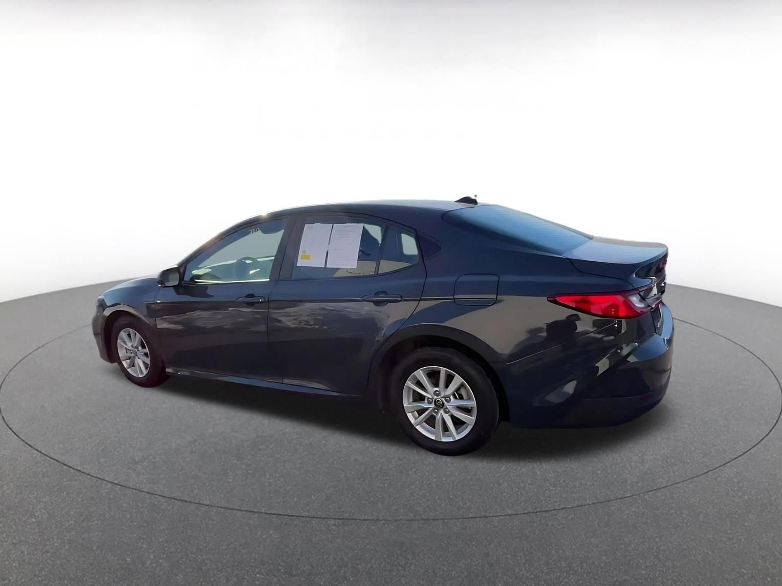 Used 2025 Toyota Camry LE FWD image 9
