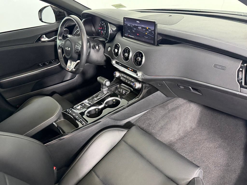 Used 2022 Kia Stinger GT-Line RWD image 15