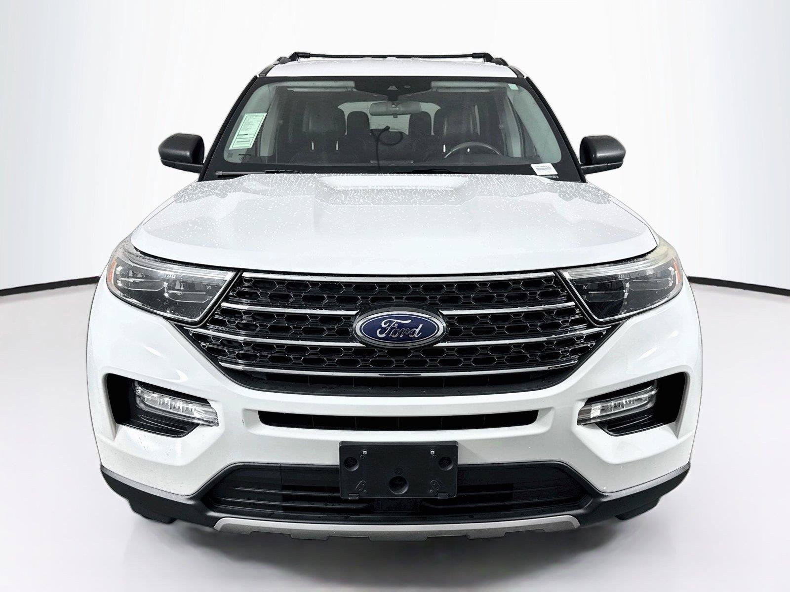 Used 2021 Ford Explorer XLT w/ Equipment Group 202A AWD/4WD image 9