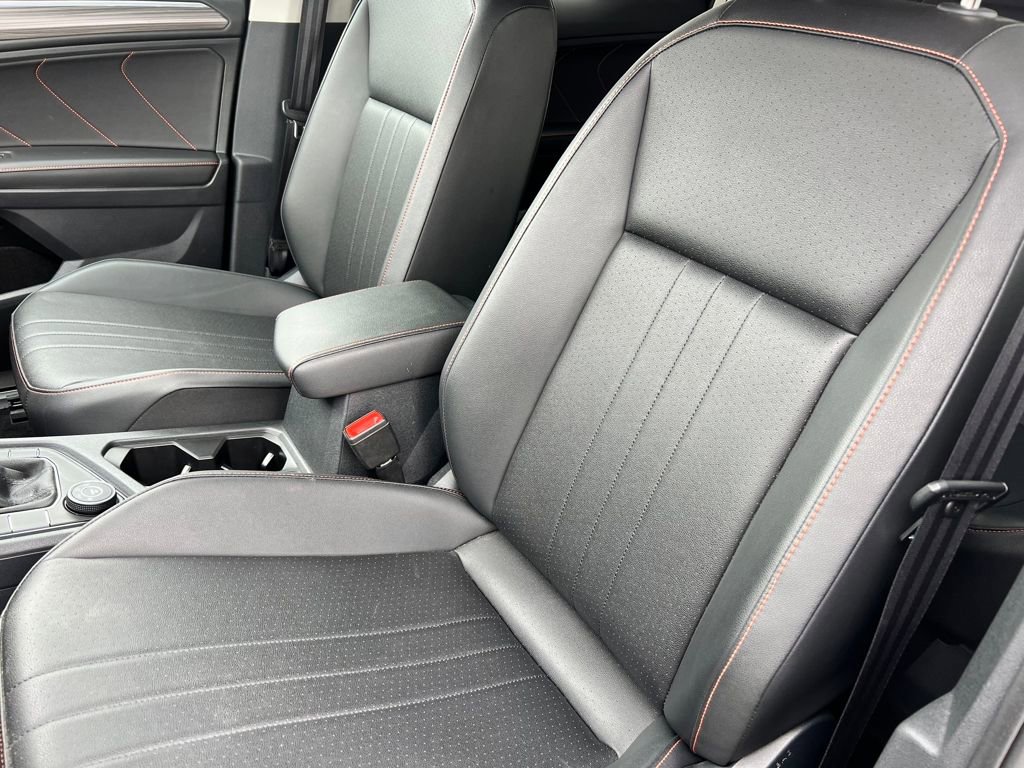 Used 2024 Volkswagen Tiguan Wolfsburg Edition image 9