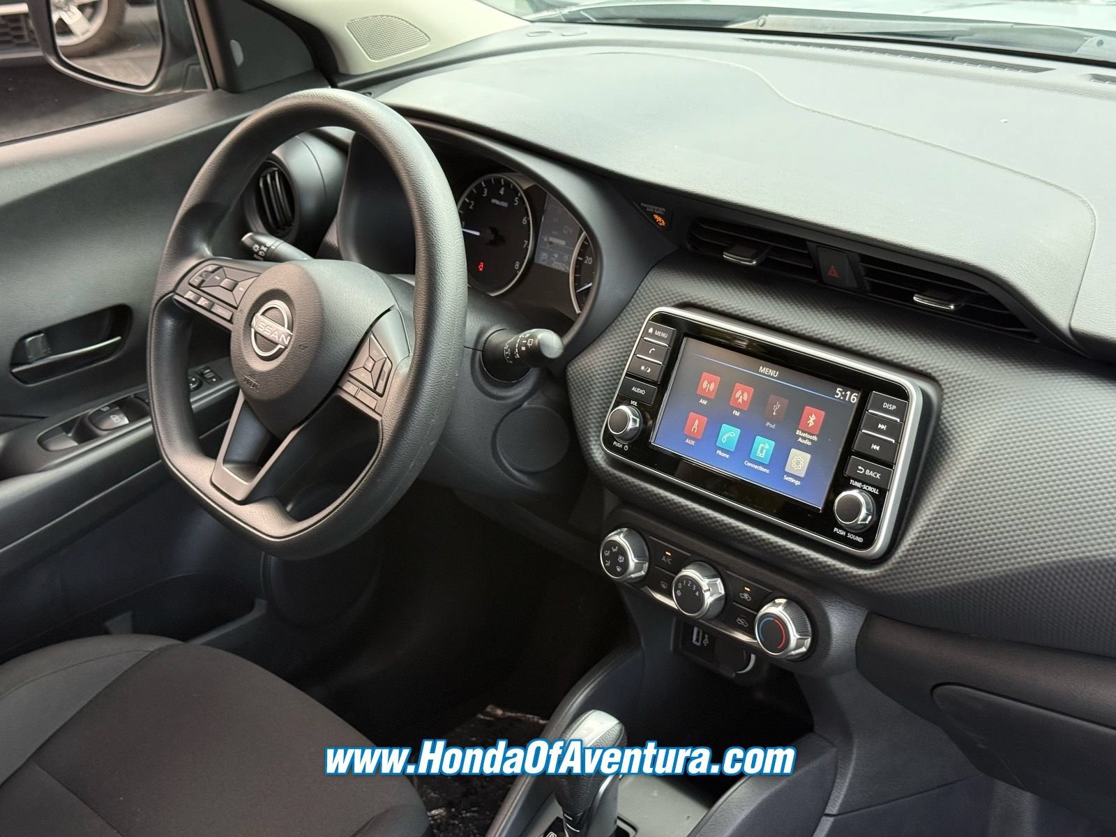 Used 2024 Nissan Kicks S FWD image 11