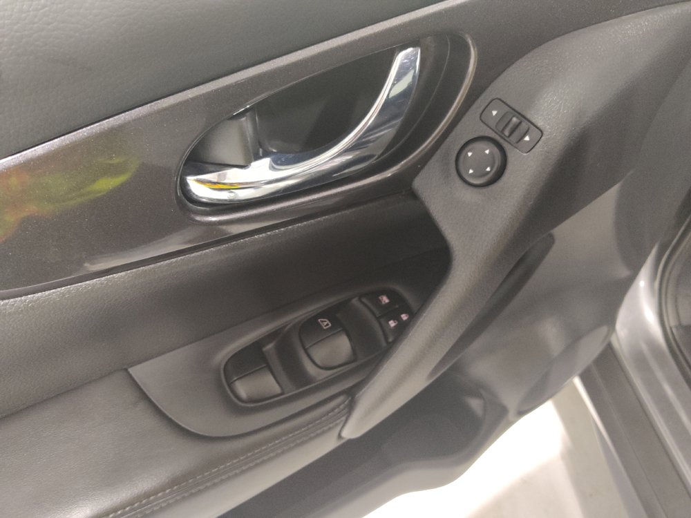 Used 2019 Nissan Rogue S w/ Special Edition Package AWD/4WD image 27