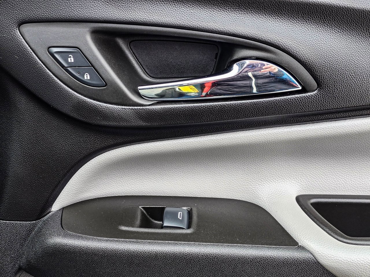 Certified 2024 Chevrolet Equinox LT image 39