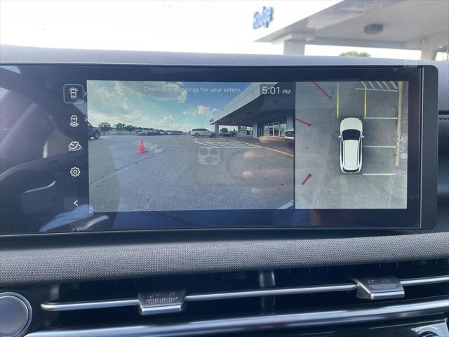 New 2025 Hyundai Tucson Limited image 24