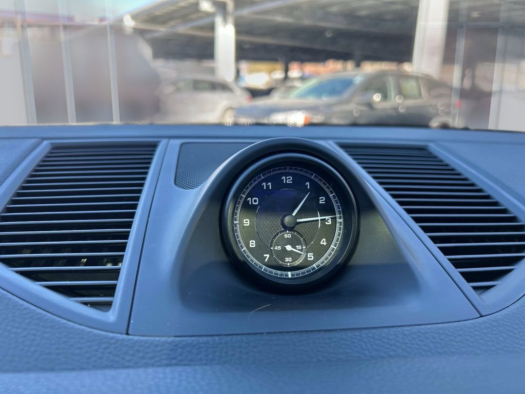 Used 2023 Porsche Macan Turbo image 28