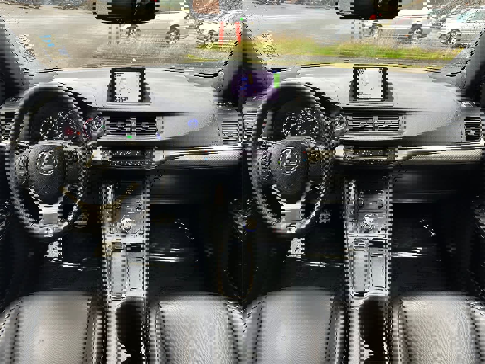 Used 2017 Lexus CT 200h image 9