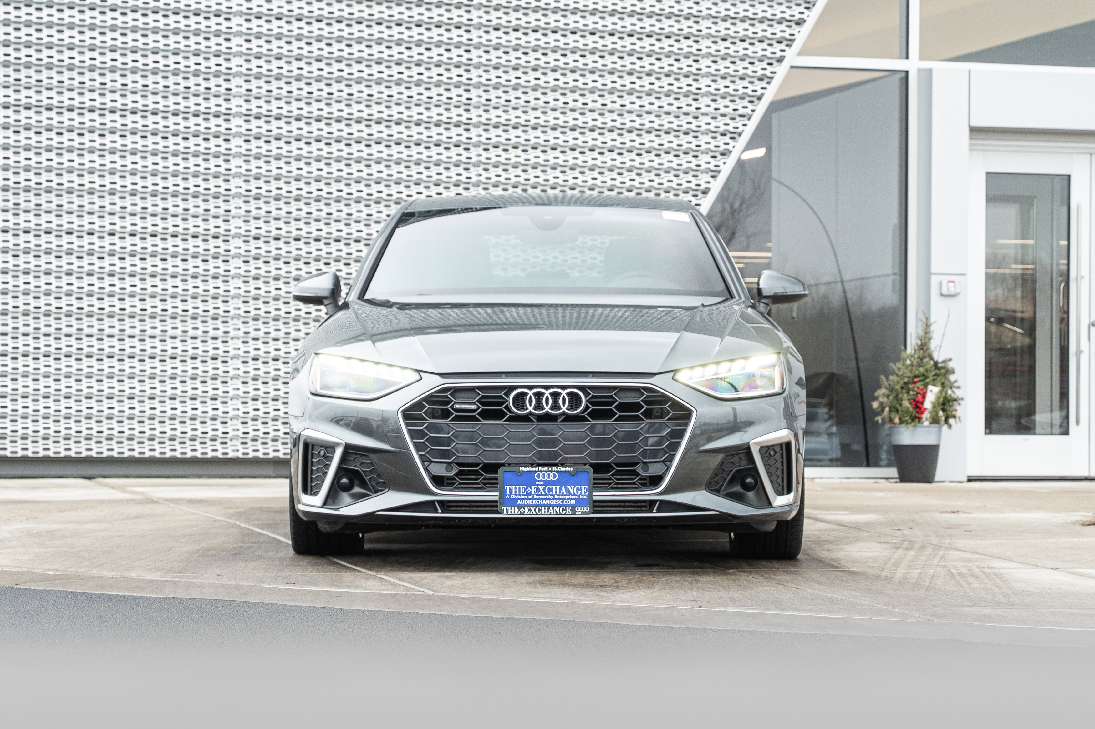 Used 2020 Audi A4 2.0T Premium Plus w/ Premium Plus Package image 35