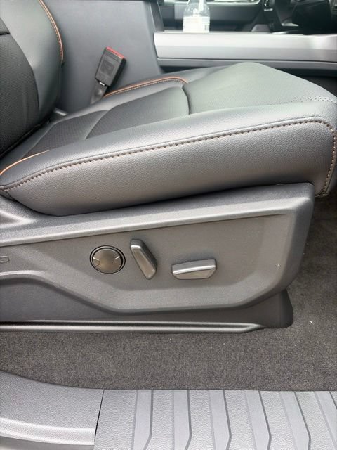 New 2026 Ford F350 Lariat AWD/4WD image 19
