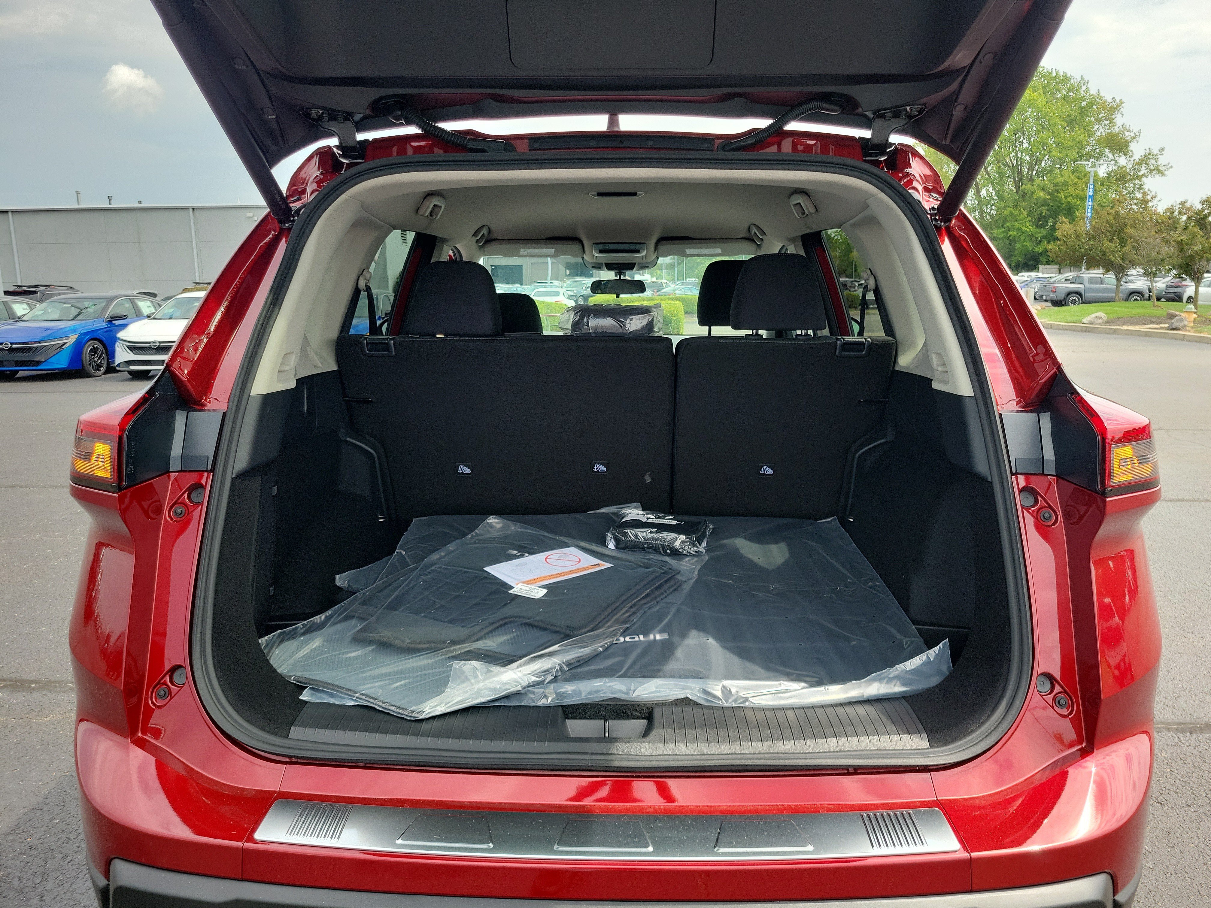 New 2026 Nissan Rogue SV w/ Cold Weather Package AWD/4WD image 8