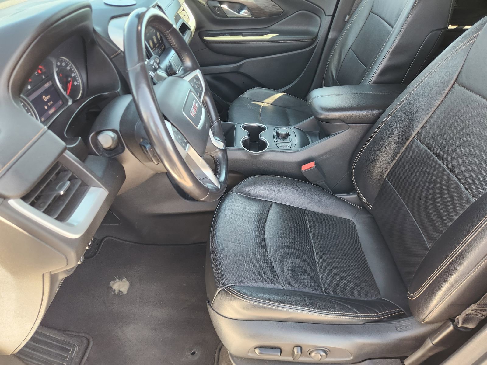 Used 2020 GMC Terrain SLT w/ Preferred Package image 16
